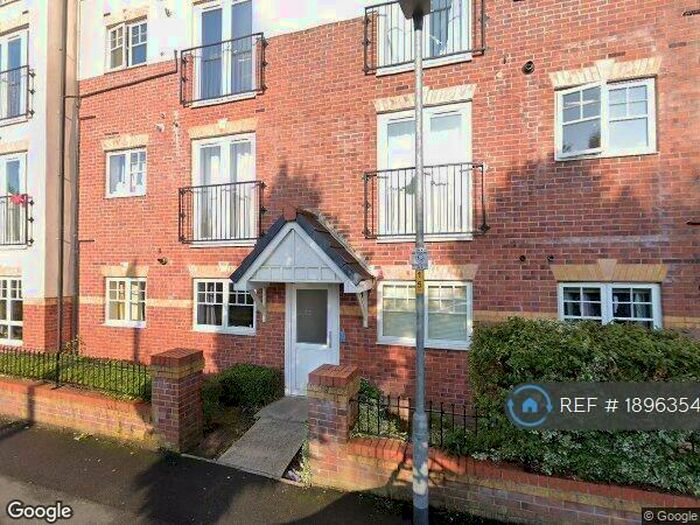 2 Bedroom Flat To Rent In Sandycroft Avenue, Wythenshawe, Manchester, M22