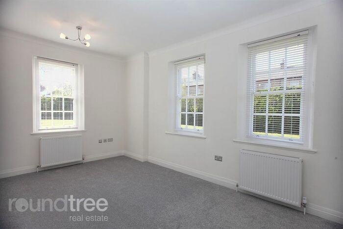 3 Bedroom Flat To Rent In Brampton Grove, Hendon, NW4