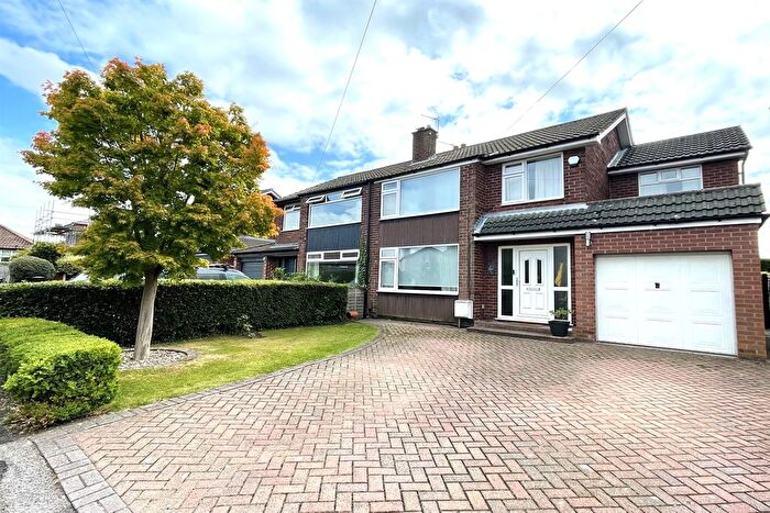 4 Bedroom Semi-Detached House For Sale In School Close, Knutsford, WA16