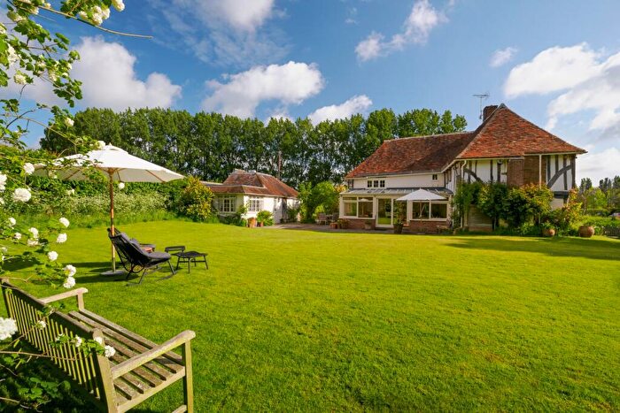 6 Bedroom Detached House For Sale In Luddenham, Faversham, Kent, ME13