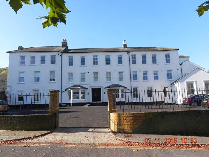 1 Bedroom Property To Rent In Princes Street, Dover, CT17
