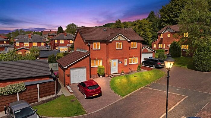4 Bedroom Detached House For Sale In Maple Grove, Ramsbottom, Bury, BL0