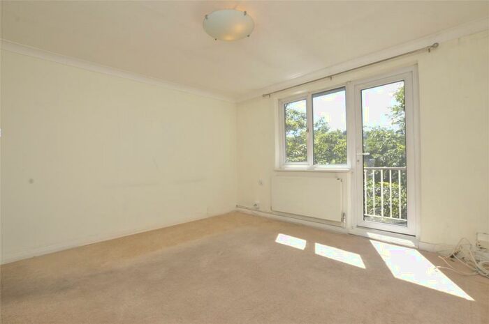 2 Bedroom Apartment To Rent In Godstone Mount, Downs Court Road, Purley, CR8