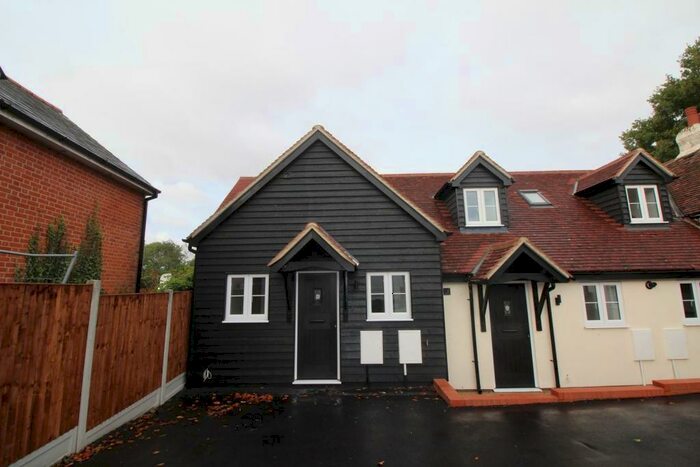 1 Bedroom End Of Terrace House To Rent In Laindon Road, Billericay, CM12