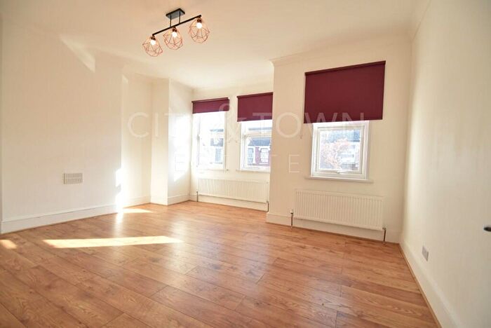 2 Bedroom Apartment To Rent In Mount Pleasant Road, London, N17