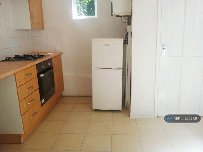 5 Bedroom Terraced House To Rent In Kitchener Road, Seven Sisters, N17