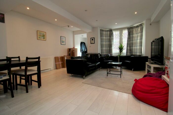 2 Bedroom Flat To Rent In Maygrove Road, Kilburn, NW6