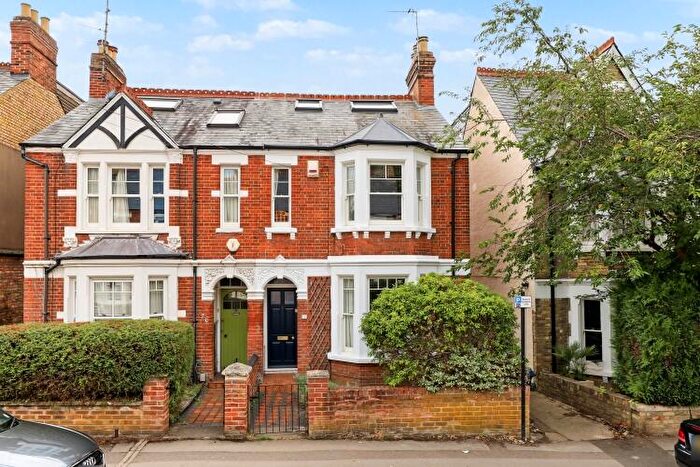 4 Bedroom Semi-Detached House To Rent In Southfield Road, East Oxford, OX4