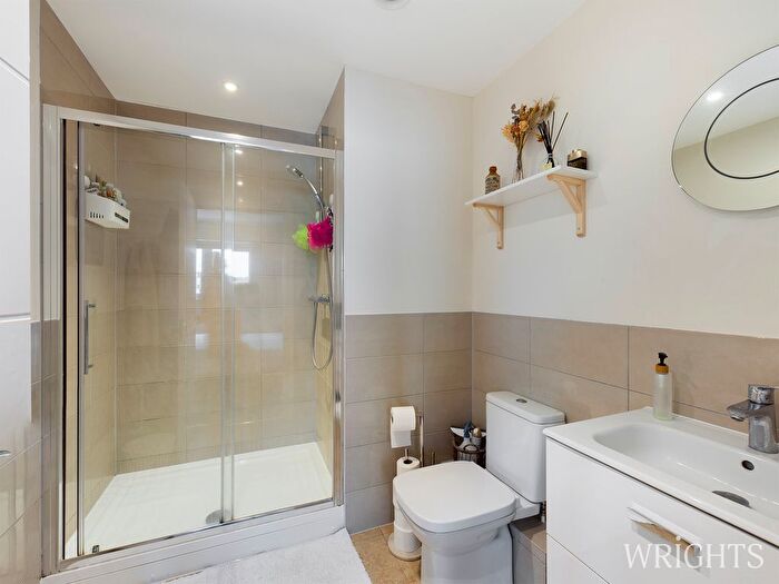 2 Bedroom Flat To Rent In Bessemer Road, Welwyn Garden City, AL7