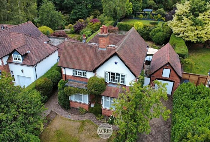 3 Bedroom Detached House For Sale In Park View Road, Four Oaks, B74