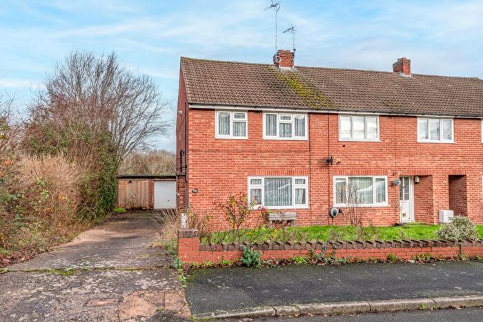 3 Bedroom End Of Terrace House For Sale In Harport Road, Greenlands, Redditch, B98