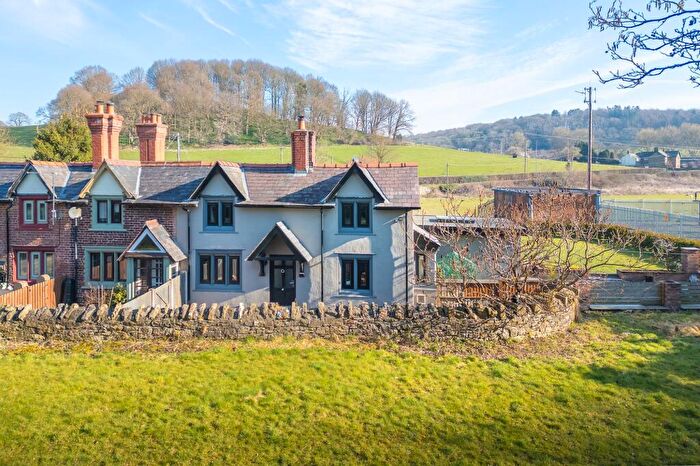 3 Bedroom End Of Terrace House For Sale In Mold, CH7