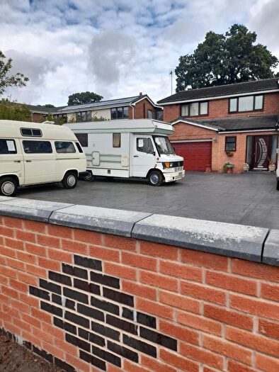 2 Bedroom Flat To Rent In Dorridge Road, Dorridge, Solihull, B93