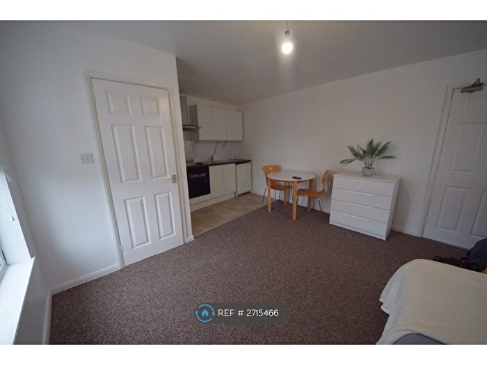 Studio To Rent In George St, Reading, RG1