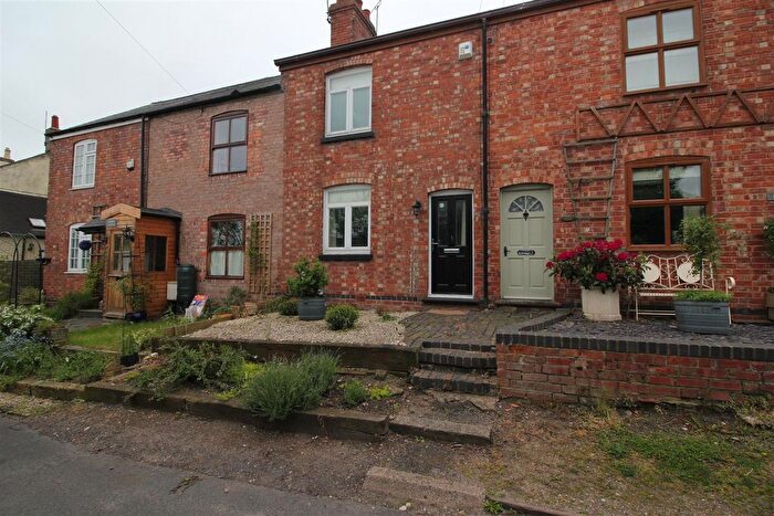 2 Bedroom Terraced House To Rent In Mount Pleasant, Stockton, CV47