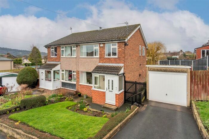 3 Bedroom Semi-Detached House To Rent In The Gills, Otley, West Yorkshire, LS21