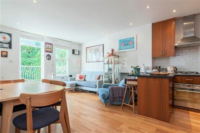 2 Bedroom Flat To Rent In Westbere Road, London, NW2