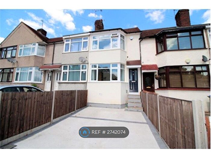 2 Bedroom Terraced House To Rent In Eversley Avenue, Bexleyheath, DA7