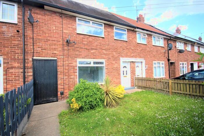 3 Bedroom Terraced House To Rent In Bradford Avenue, Hull, HU9