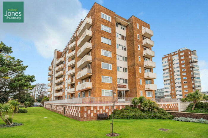 1 Bedroom Flat To Rent In Manor Lea, Boundary Road, Worthing, West Sussex, BN11