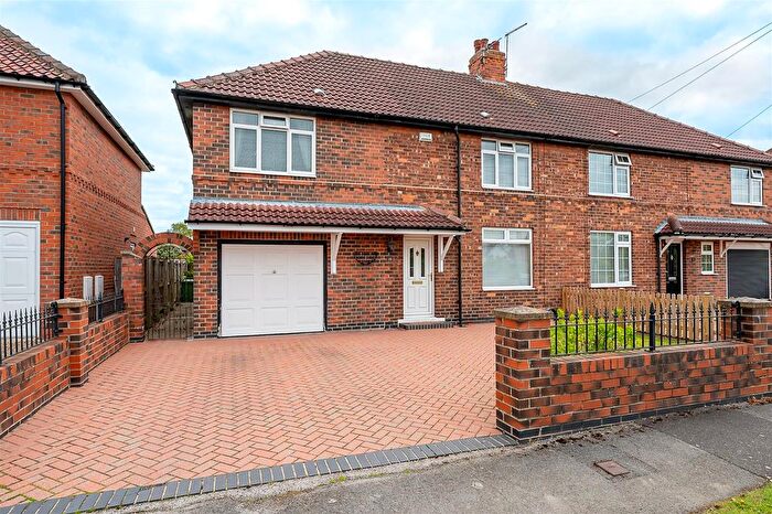 3 Bedroom Semi-Detached House For Sale In Newlands Road, Bishopthorpe, York, YO23