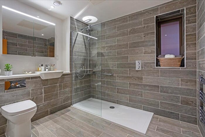 1 Bedroom Retirement Property To Rent In Steepleton Court, Cirencester Road, GL8