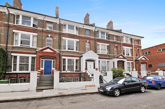 2 Bedroom Apartment To Rent In Birchington Road, West Hampstead, NW6