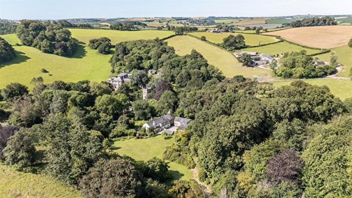9 Bedroom Detached House For Sale In Morval, Looe - . Acres, PL13