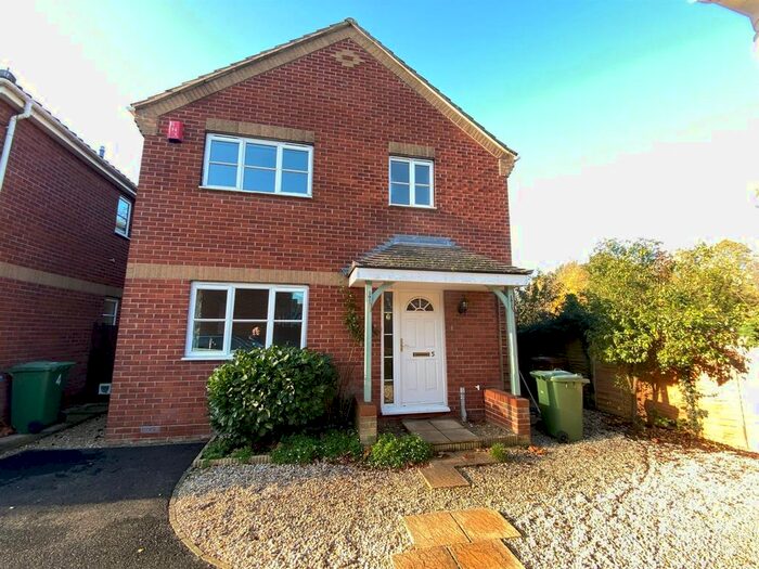 3 Bedroom Detached House To Rent In Hadley Drive, Norwich, NR2