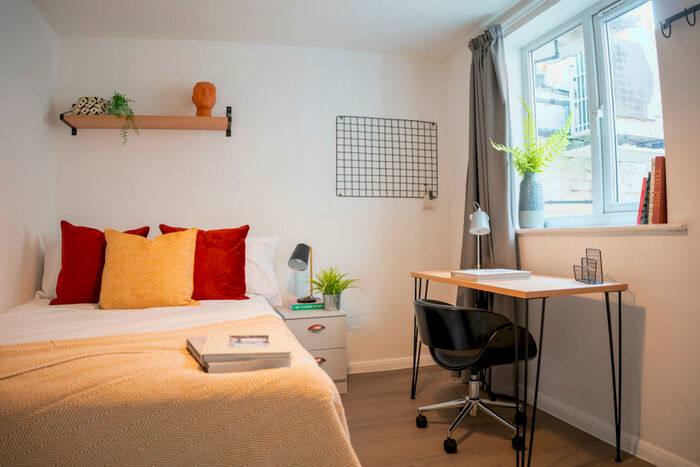 5 Bedroom House To Rent In C Monson Street, Lincoln, Lincoln, LN5