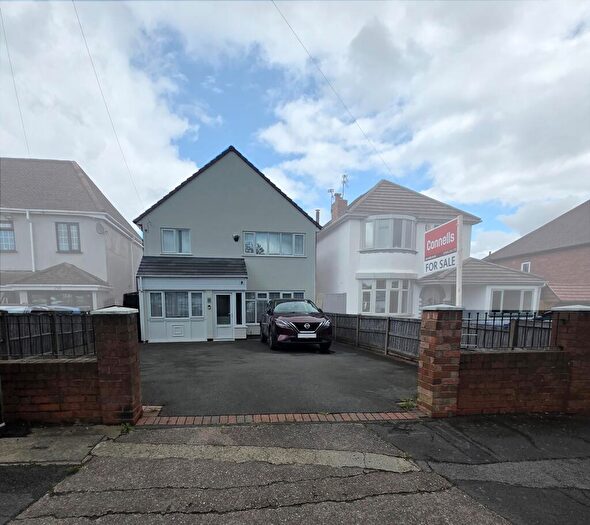 3 Bedroom Detached House For Sale In The Broadway, Dudley, DY1