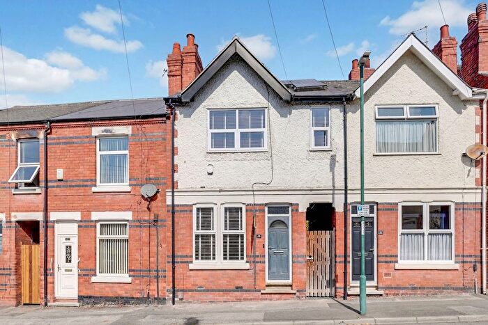 3 Bedroom Terraced House For Sale In Lime Street, Nottingham, NG6