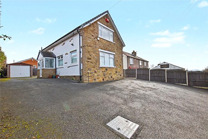 3 Bedroom Detached House For Sale In Bierley Lane, Bradford, West Yorkshire, BD4