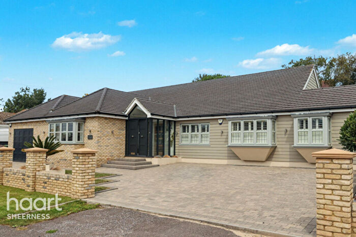 4 Bedroom Bungalow For Sale In The Glen, Minster On Sea, ME12