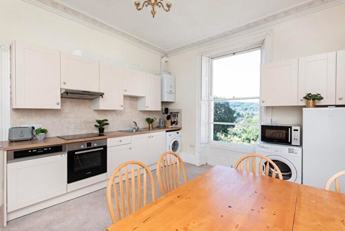 5 Bedroom Maisonette To Rent In Georges Place, Bath, BA2