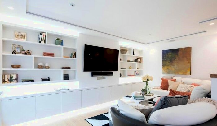 3 Bedroom Mews House To Rent In Brick Street, Mayfair, London, W1J