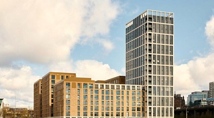 1 Bedroom Flat To Rent In Warroch Path, Glasgow, G3