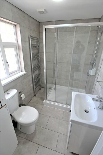 5 Bedroom Terraced House To Rent In Langwood Close, Coventry, CV4