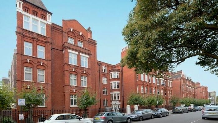 1 Bedroom Flat To Rent In Hamlet Gardens, Ravenscourt Park, London, W6