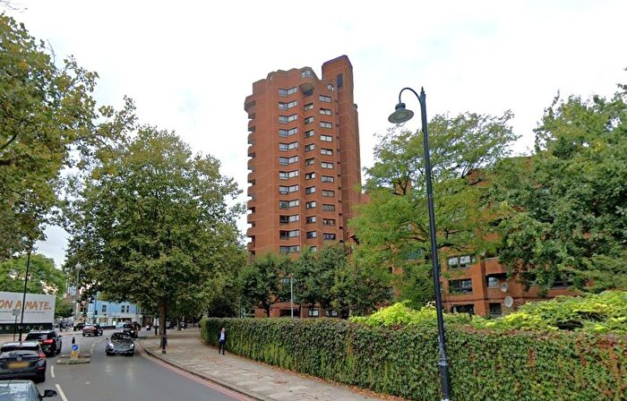 2 Bedroom Flat To Rent In Worlds End Estate, London, SW10