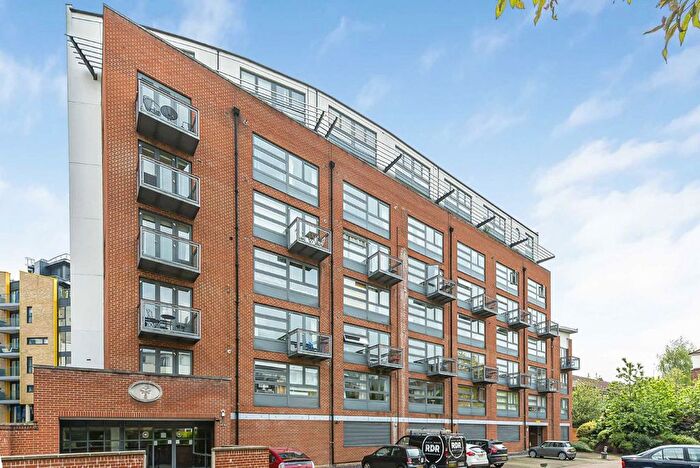 2 Bedroom Flat To Rent In Tanner Street, London, SE1