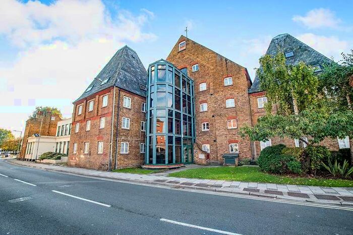 1 Bedroom Apartment To Rent In Flat 24 The Maltings Clifton Road, Gravesend, Kent, DA11