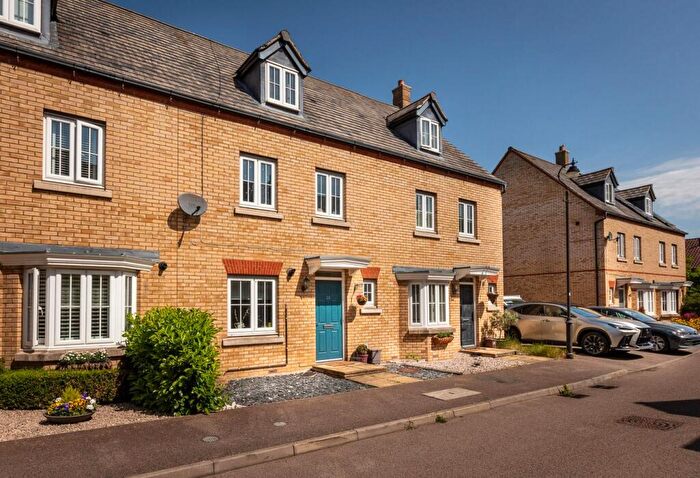 4 Bedroom Terraced House For Sale In Bluebell Drive, Lower Stondon, Henlow, SG16