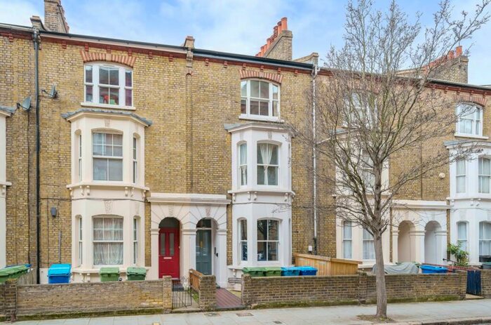 1 Bedroom Flat To Rent In Elliotts Row London, SE11