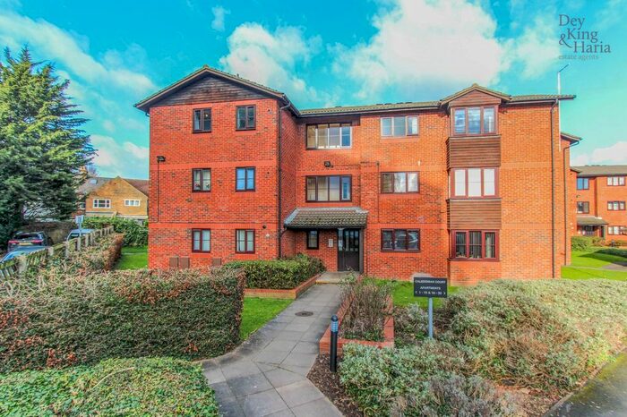 1 Bedroom Flat To Rent In Caledonian Court, West Street, Watford, Hertfordshire, WD17
