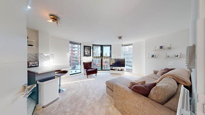 2 Bedroom Apartment To Rent In Barnfield House, Salford Approach, Blackfriars, M3