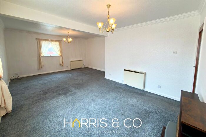 2 Bedroom Apartment To Rent In Salisbury Court, Knott End-on-Sea, Poulton-le-Fylde, Lancashire, FY6