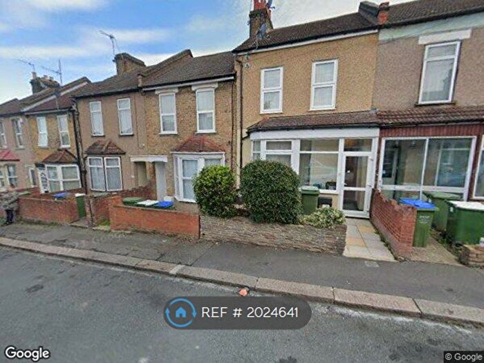 3 Bedroom Terraced House To Rent In Ripley Road, Belvedere, DA17