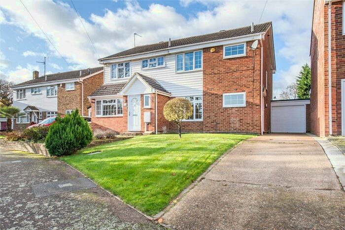 3 Bedroom Semi-Detached House For Sale In Reynolds Fields, Higham, Kent ME3