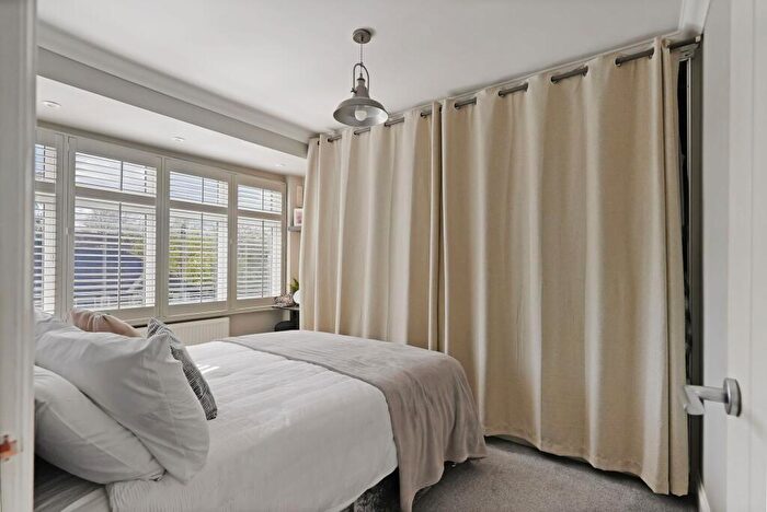 3 Bedroom Terraced House For Sale In Westfield Close, Cheam, SM1